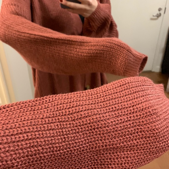 Last 1• Loose Fit Button Down Cardi - Picture 6 of 8